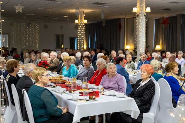 uczestnicy świątecznego spotkania w Goleniowie