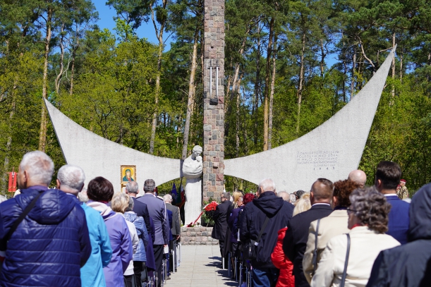 Cmentarz Wojenny w Starych Łysogorkach