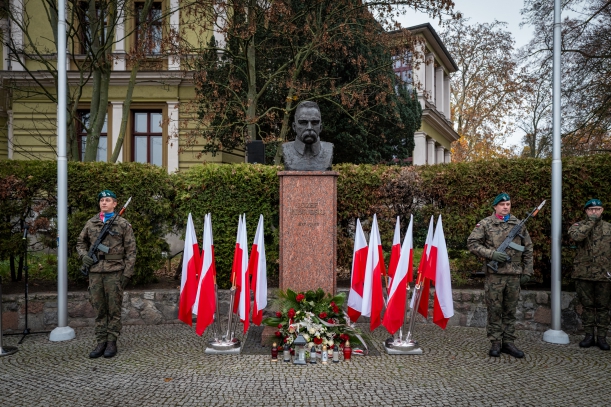 Popiersie Marszałka Józefa Piłsudskiego w Szczecinie